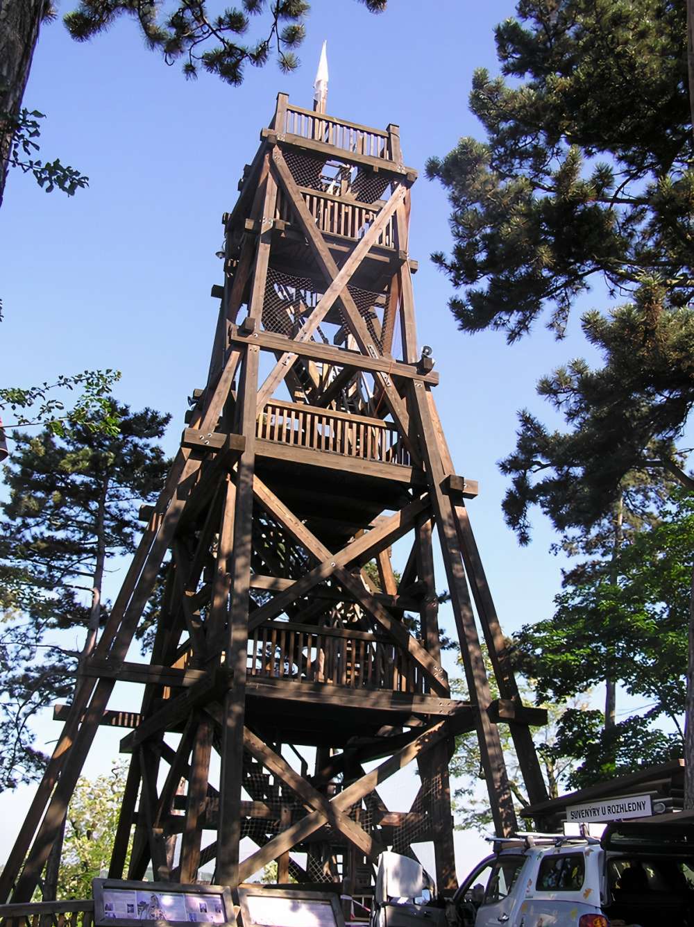  Ukázka realizace: výškové práce, projekt Výškové práce v Zoologické zahradě