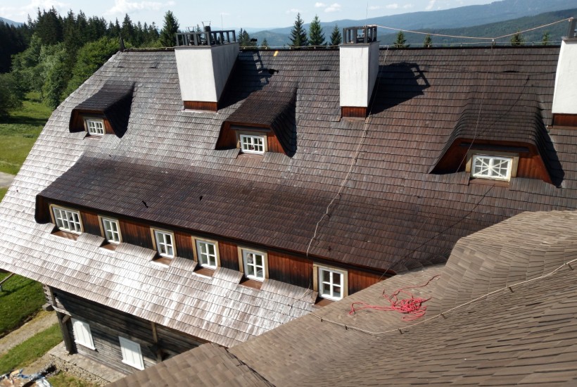 Seznam vybraných referenčních zakázek v oboru šindelářských prací 2021-2023